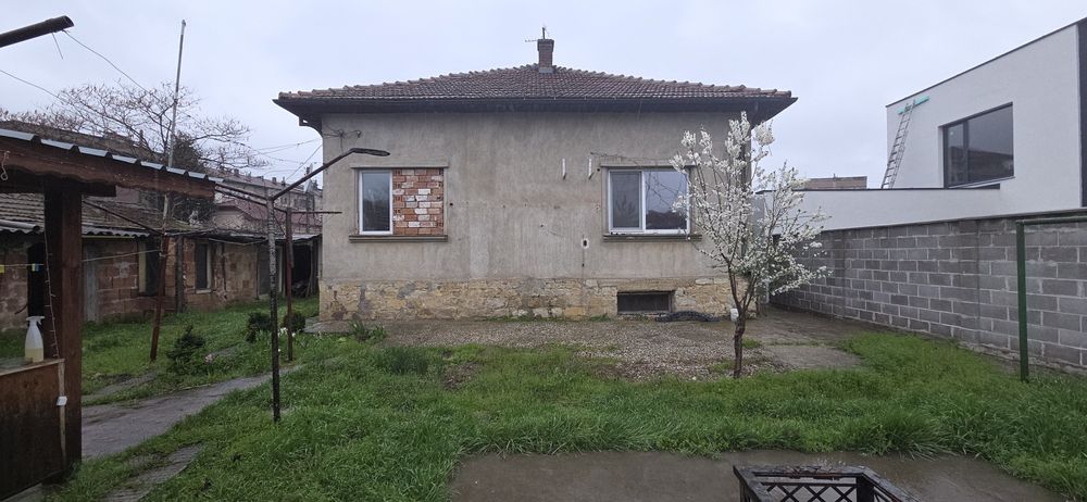 Къща в гр. Левски