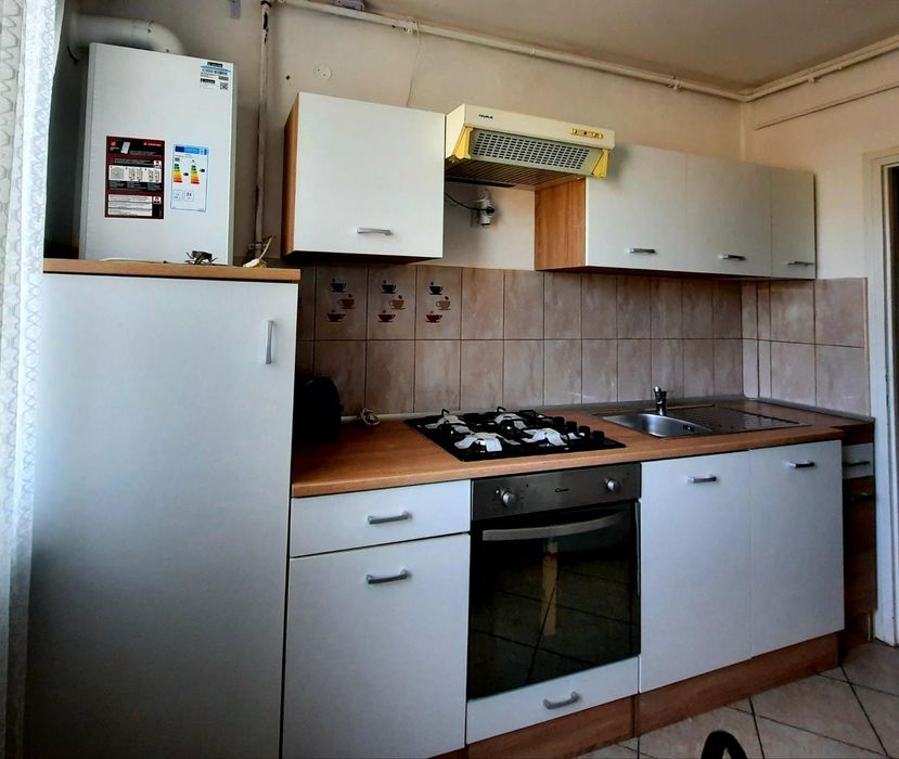 Închiriez apartament cu 2 camere, zona podgoria