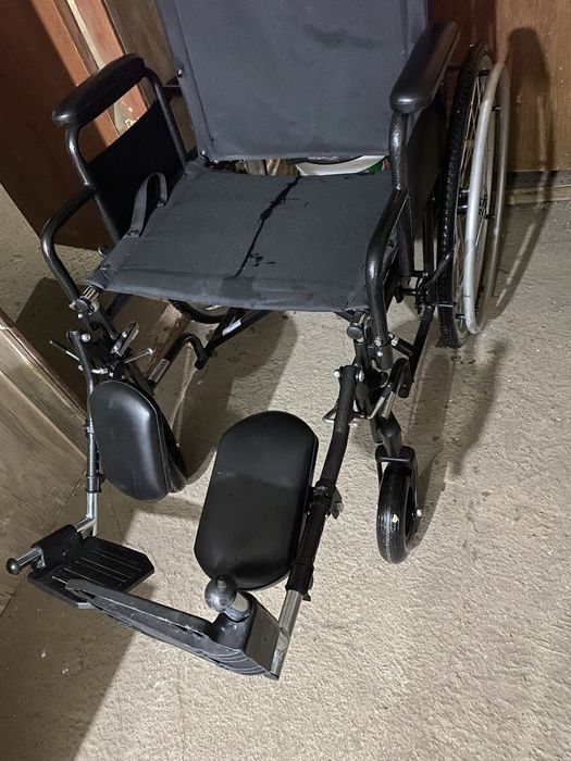 Срочно продам инвалидная коляска