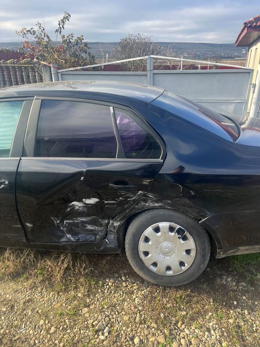 Jetta 1.6 benzina pt piese