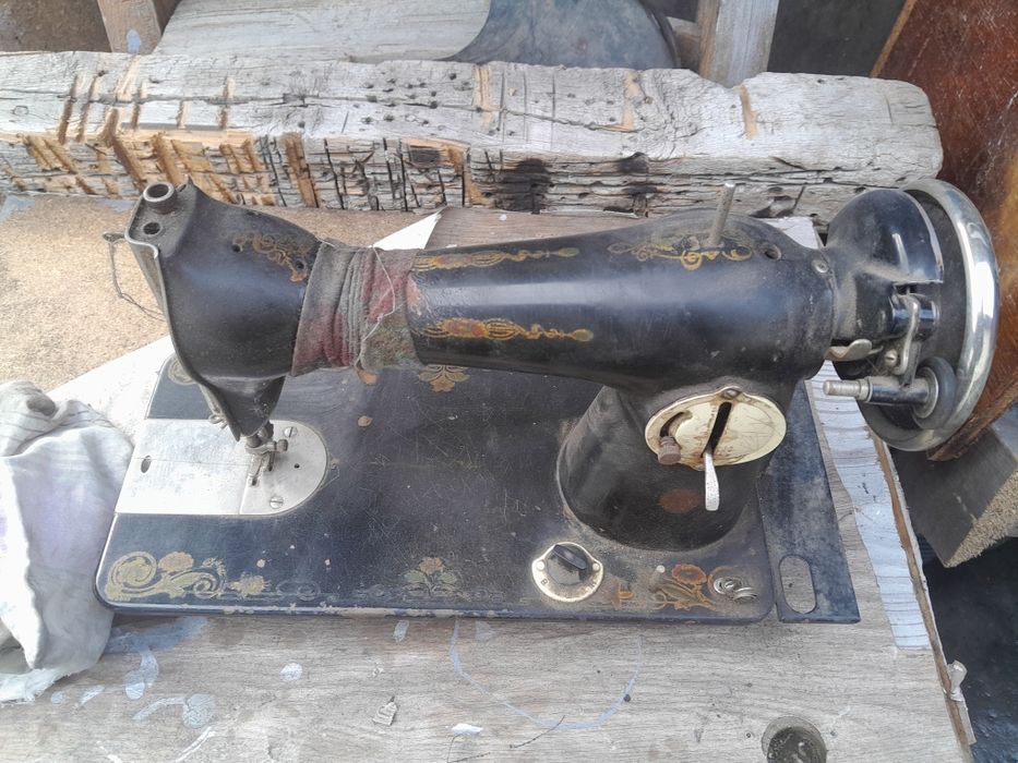 Швейная машина вторая в подарок