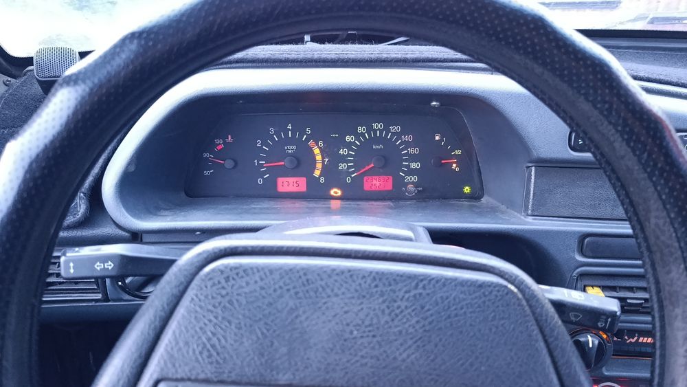 Продам машину ваз 2115