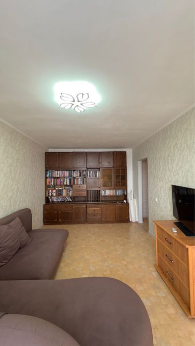 Продается 2 х комнатная квартира улучшенной планировки