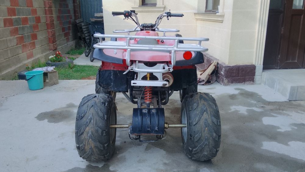 Срочно продам квадроцикл 200 кубов