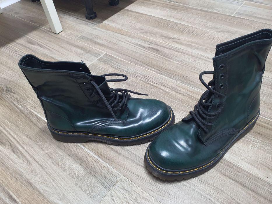 ghete dama Mauro Giuli. marime 41