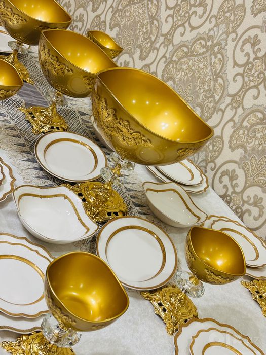 Сервис на 12 персон