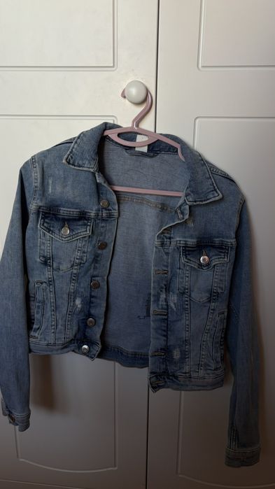 Дрешки нови и използвани само за 5 Евро размер S