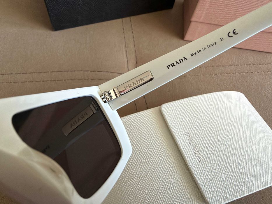 Prada SPR24Y слънчеви очила