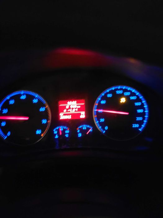 Volkswagen Golf Plus
Миниван
VW Golf Plus 1.4