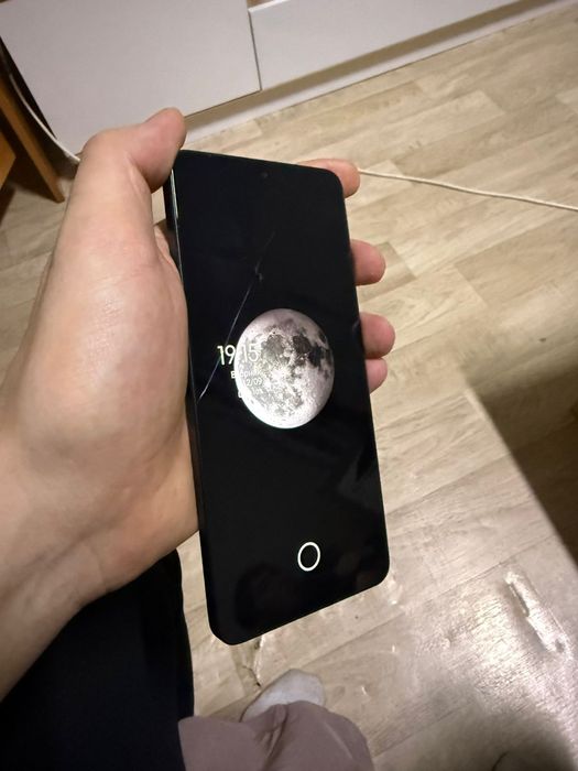 Продам поко x6 pro 256