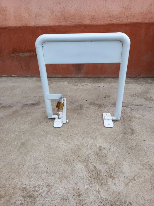 Vand opritor parcare nou