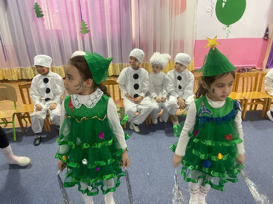 Костюмы на прокат.             ижарага Хар хил кийимлар