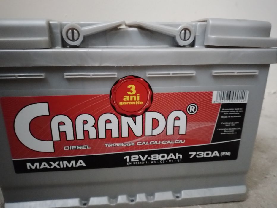 Baterie auto 12v în garanție.
