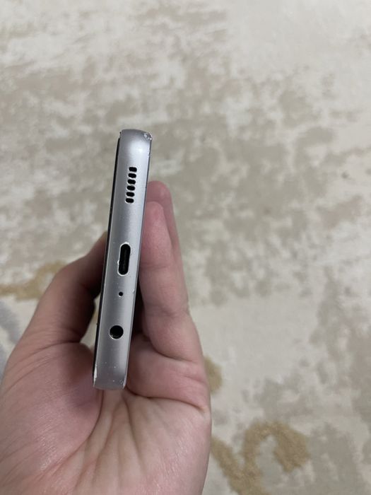 Самсунг А05 64 gb