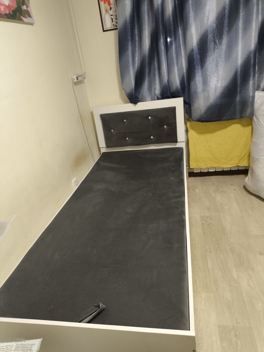 Кровать срочно продам