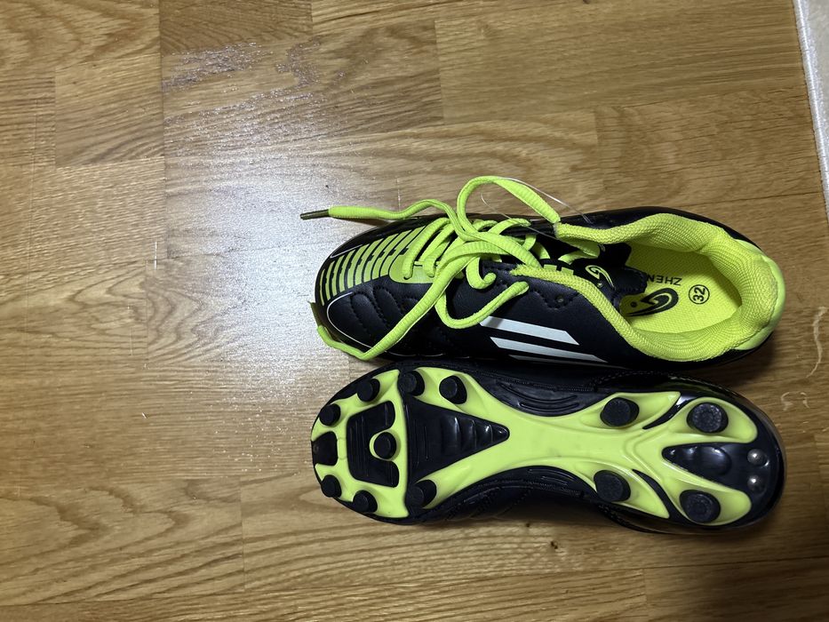 Детские бутсы 31 размера