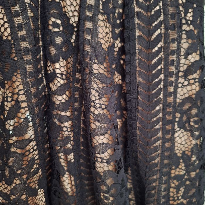 Парти Рокля от дантела