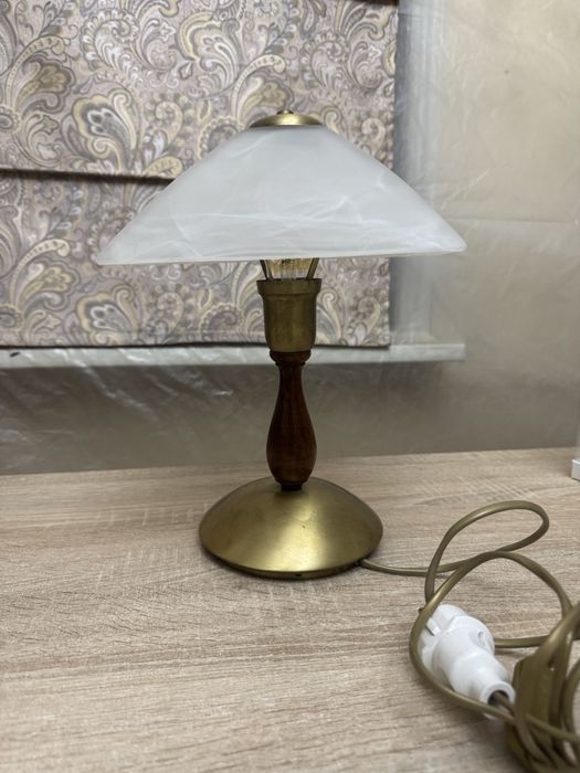 Продам светильник