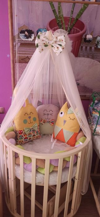 Кроватка с маятником