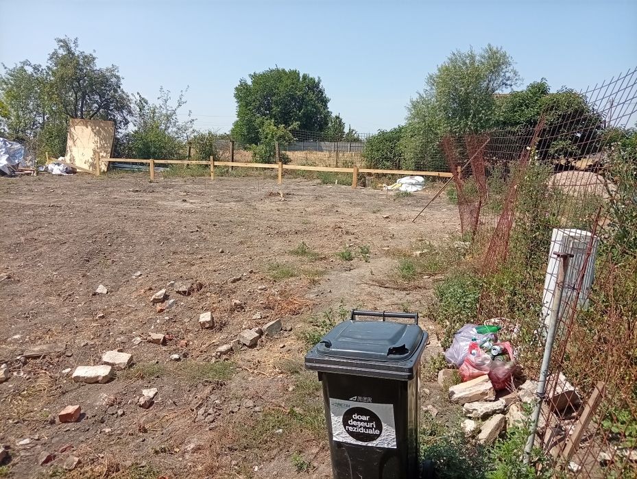 Vând teren pentru loc de casa