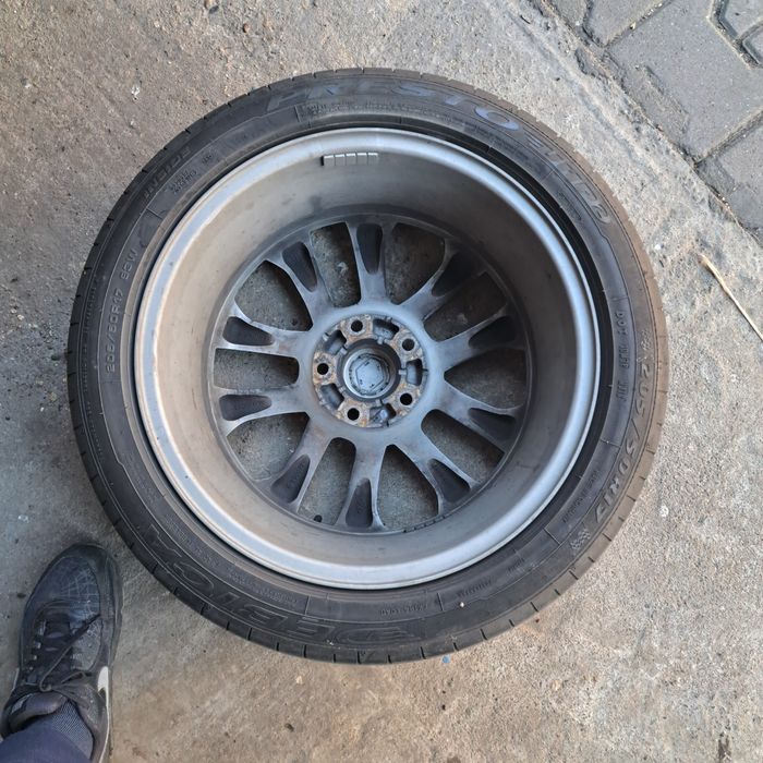 Genti cu cauciucuri 205/50/17