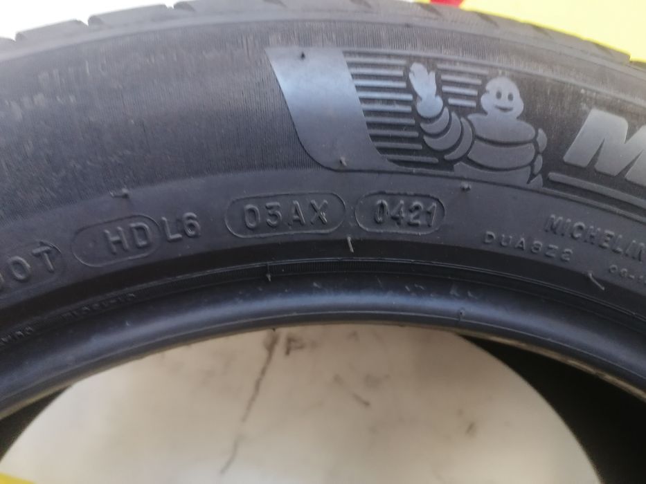 215/55/18 2 *Michelin vara 99v dot 0421.  4,,80mm