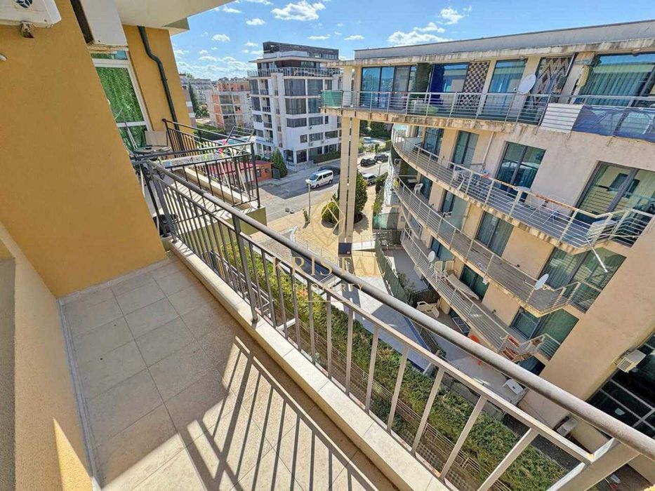 Продава се Двустаен апартамент в к.к. Слънчев бряг - 66 кв.м за 1114 €/кв.м - Снимка #8