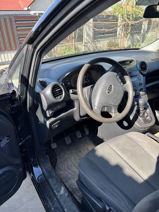 Vind kia carens 2 2008