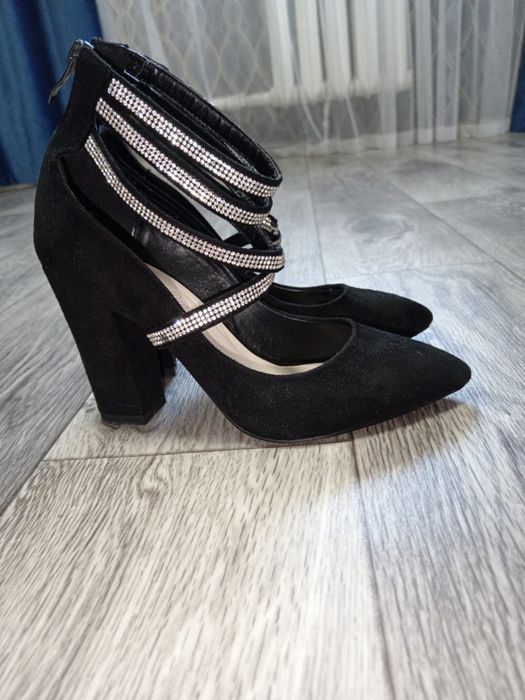 Туфли продам..продам