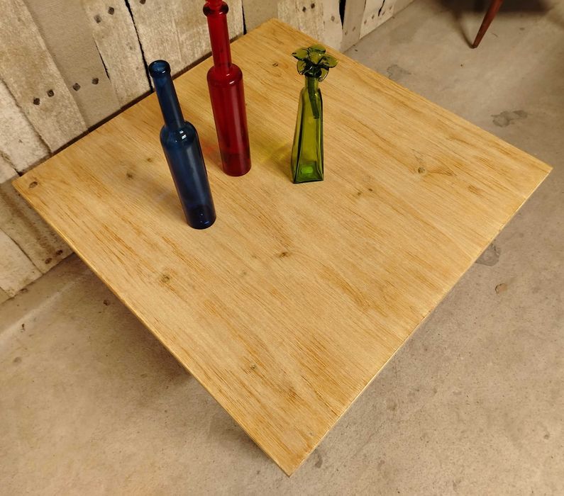 Masuta veche designer ANNA FLOTOTTO, stil Mid Century, din lemn masiv