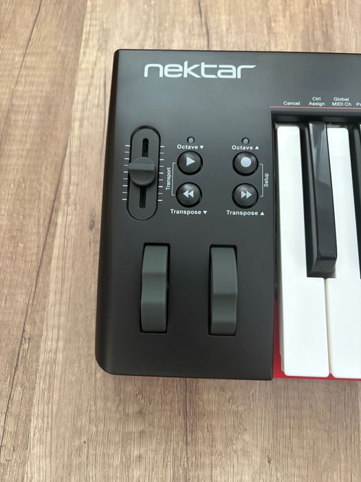 Миди клавиатура Nektar SE61