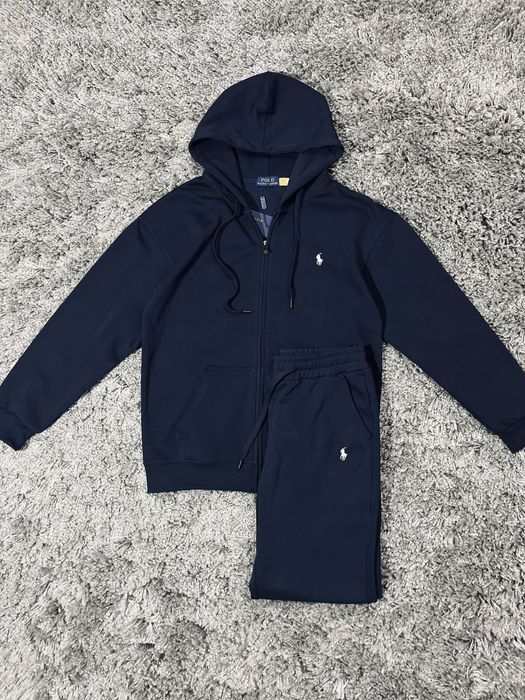 Двойка от бренда Polo