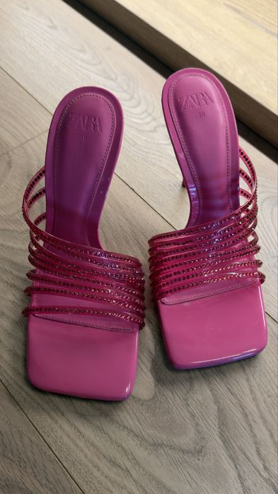 Летни чехли на ток Zara