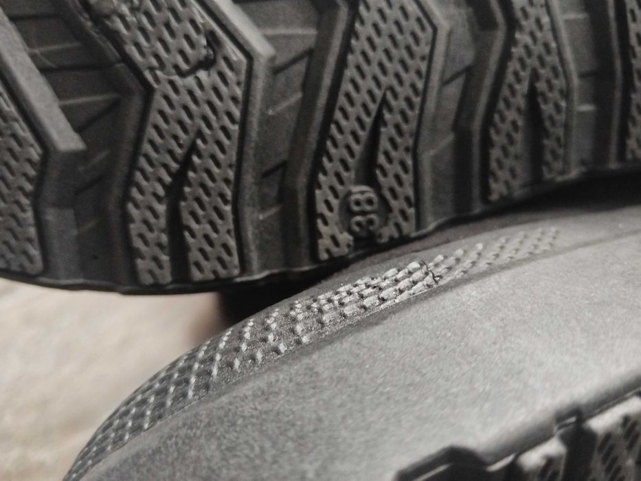 Топли дамски зимни боти