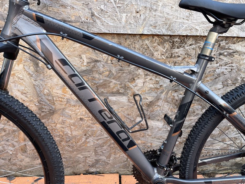 Bicicleta carrera vengeance  frane pe disc hidraulice cadru de aluminiu  roti 27.5”