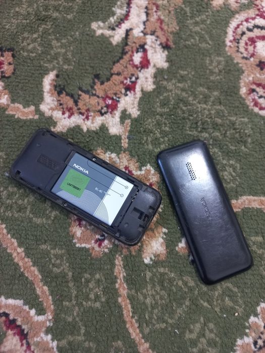 Простой телефон нокия и бю