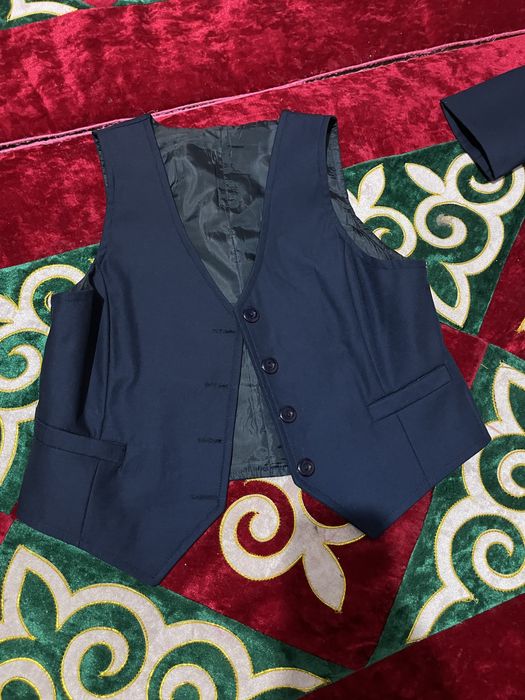 Костюм с жакетом для девочек