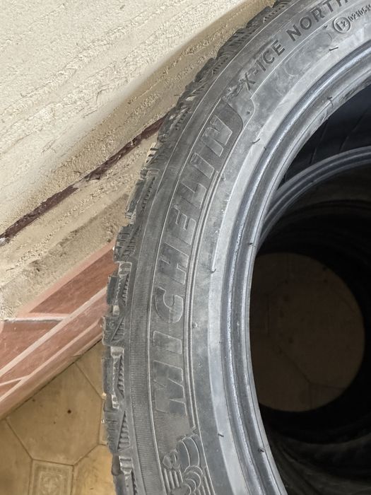 Зимные баллоны шипованные R18 MICHELIN