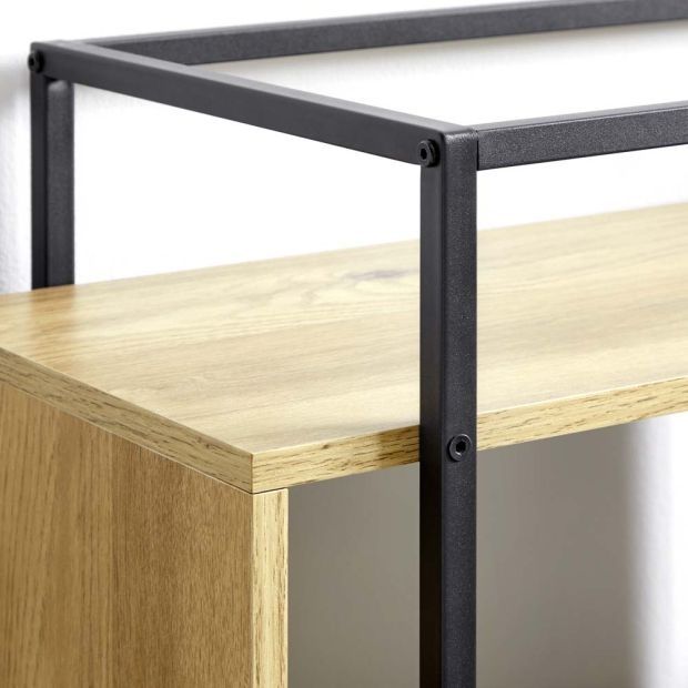 Етажерка в индустриален стил