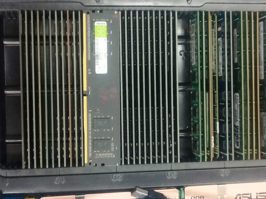 4Gb-DDR4  4Гб- ДДР4     30 Штук