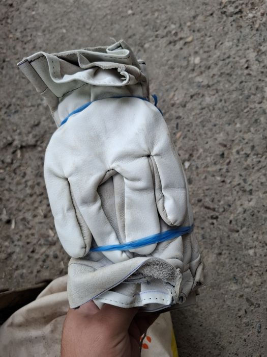 Vand mănuși lucru piele