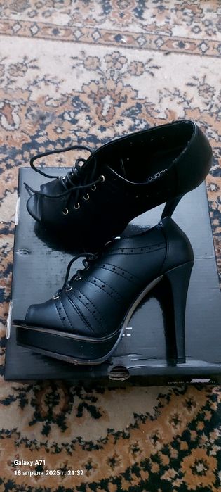 Туфли женские новые