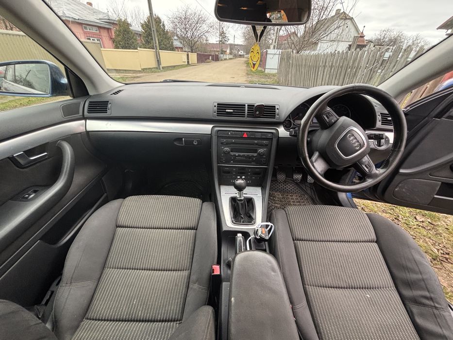 Vand Audi A4 b7 volan pe dreapta