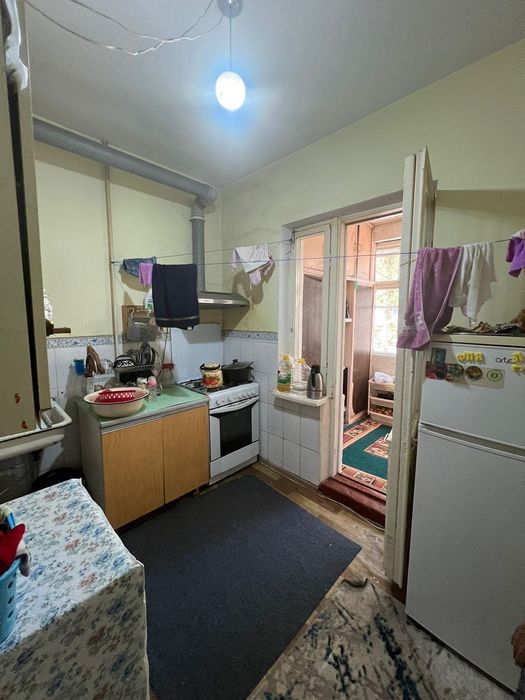 Продается квартира! Город Чирчик, 9-микрорайон.