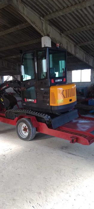 Remorca miniescavator