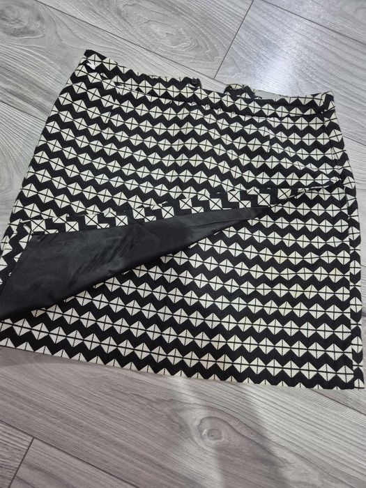 Fusta H&M marime 40