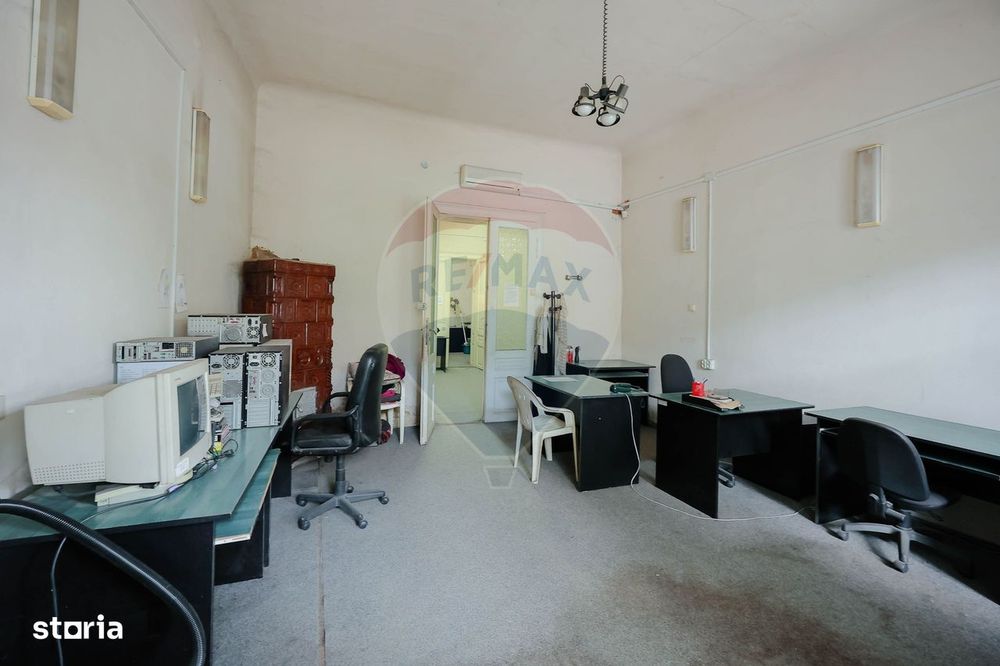 Apartament de vânzare cu 3 camere, str. Cuza Vodă, ultracentral