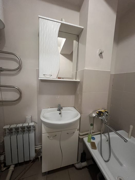 Продам шкаф в ванную