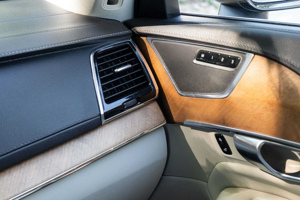 Vand VOLVO XC90, an 2020, automat, 4x4, 26.600 euro TVA INLCUS !