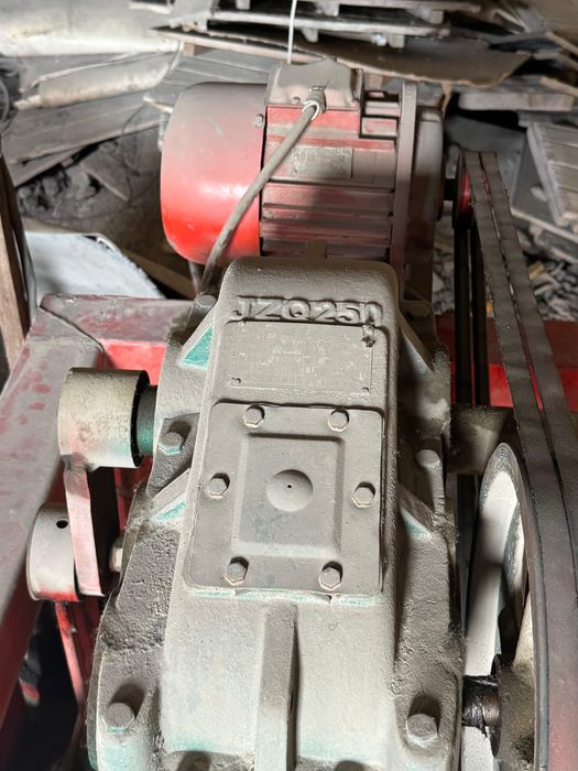 Станок для изготовления сплитерных кирпичей